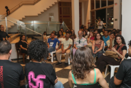 Diálogos em Movimento: Corpos, Dança e Sustentabilidade