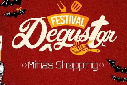 Imagem de fundo vermelho, com desenhos de morcegos em volta e o nome do evento ao meio