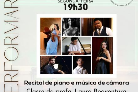 A imagem é um cartaz de evento. No centro, há várias fotos de pessoas — alguns tocando piano, outros posando com instrumentos ou em pé, em diferentes ambientes. Acima das fotos está escrito: 17 de novembro, segunda-feira, 19h30. Abaixo das fotos, o texto diz: Recital de piano e música de câmara – Classe da professora Laura Boaventura. No rodapé, aparece o local: Conservatório UFMG, Av. Afonso Pena, 1534. Entrada gratuita. Há também logos da UFMG e do Conservatório.