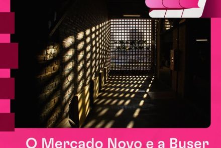 Flyer de divulgação, com imagem dos cobogós do mercado e fundo rosa, texto informa o evento.