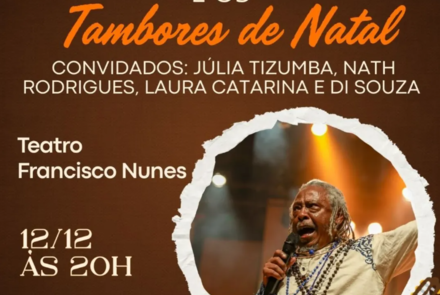 Flyer de divulgação oficial, com fundo marrom e imagem do artista Mauricio Tizumba, texto informa o evento