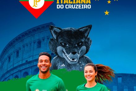 Cartaz da Corrida Italiana do Cruzeiro, que acontece dia 22 de fevereiro no Clube do Cruzeiro (Barro Preto). A imagem mostra um homem e uma mulher correndo com camisas verdes, o mascote Raposa ao fundo e o Coliseu romano. No topo, o escudo clássico do Palestra Itália e as estrelas do Cruzeiro.