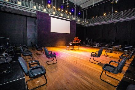 Teatro Raul Belém Machado