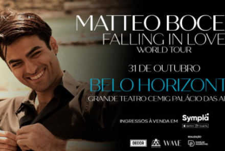 Banner promocional do show de Matteo Bocelli, da turnê "Falling In Love World Tour". À esquerda, uma foto de Matteo sorridente, vestindo camisa escura com o mar ao fundo. À direita, sobre um fundo preto, constam as informações do evento: 31 de outubro em Belo Horizonte, no Grande Teatro Cemig Palácio das Artes. O rodapé indica que os ingressos estão à venda pela Sympla e exibe logotipos dos realizadores e gravadoras.