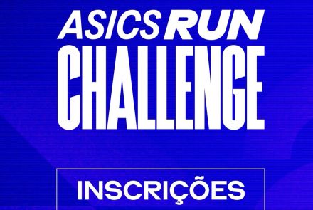 Foto de capa contendo titulo da corrida em branco e plano de fundo na cor azul