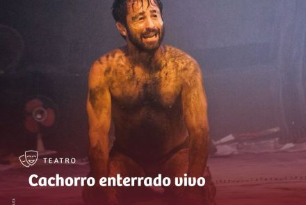 Foto de capa da peça teatral contendo informações e foto do artista