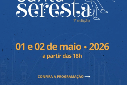 Folder oficial com fundo azul e informações do evento Festival Santa Seresta