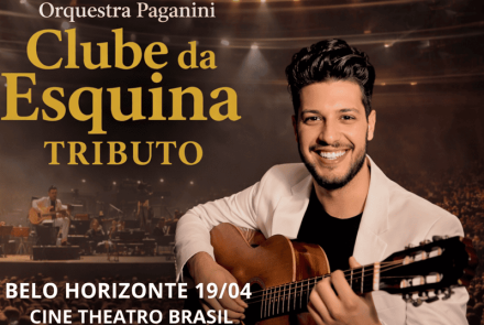 Foto de capa de divulgação do espetáculo Clube da Esquina Tributo, contendo foto do artista Neto Bellotto em destaque com a orquestra de fundo 