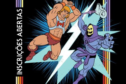 Cartaz em fundo preto com estilo retrô dos anos 80 anunciando uma corrida temática. No centro, cercados por uma moldura de linhas coloridas, o herói He-Man (com sua espada) e o vilão Esqueleto (com seu cajado) aparecem ilustrados em posição de combate sobre um fundo de raio azul e branco. O texto informa que o evento ocorrerá no dia 23 de agosto na Praça Nova, Pampulha (BH), com a mensagem "Inscrições Abertas" e o site para cadastro: tbhesportes.com.br.