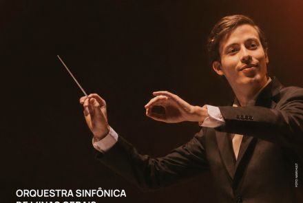 Foto do maestro regente Rui Miguel Marques na foto de capa para divulgação do evento "Concertos da Liberdade: Série Pianíssimo"