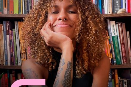 Foto de capa para o clube do livro no ccbb contendo a mediadora da sessão Lorena Barbosa na capa e o titulo da obra do livro 