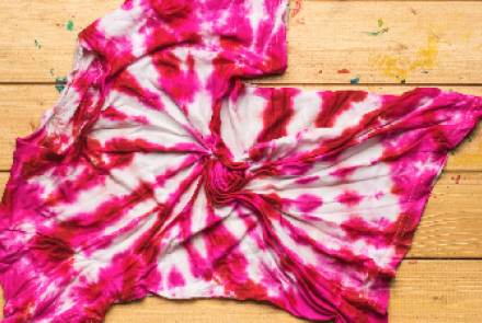 Oficina de Tie-Dye, com o Grupo Fios 